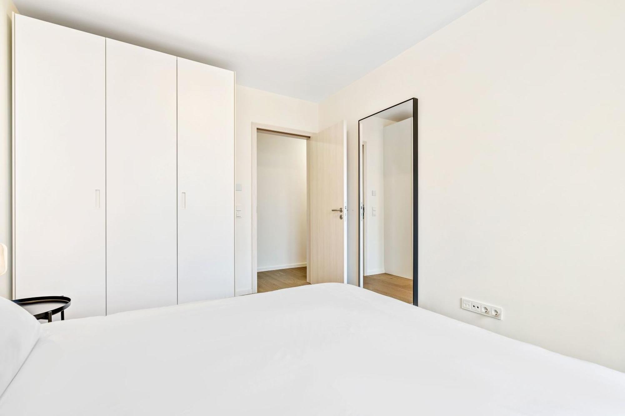 Modern 2BR Apartment with Pool & City Views Luxemburgo Exterior foto